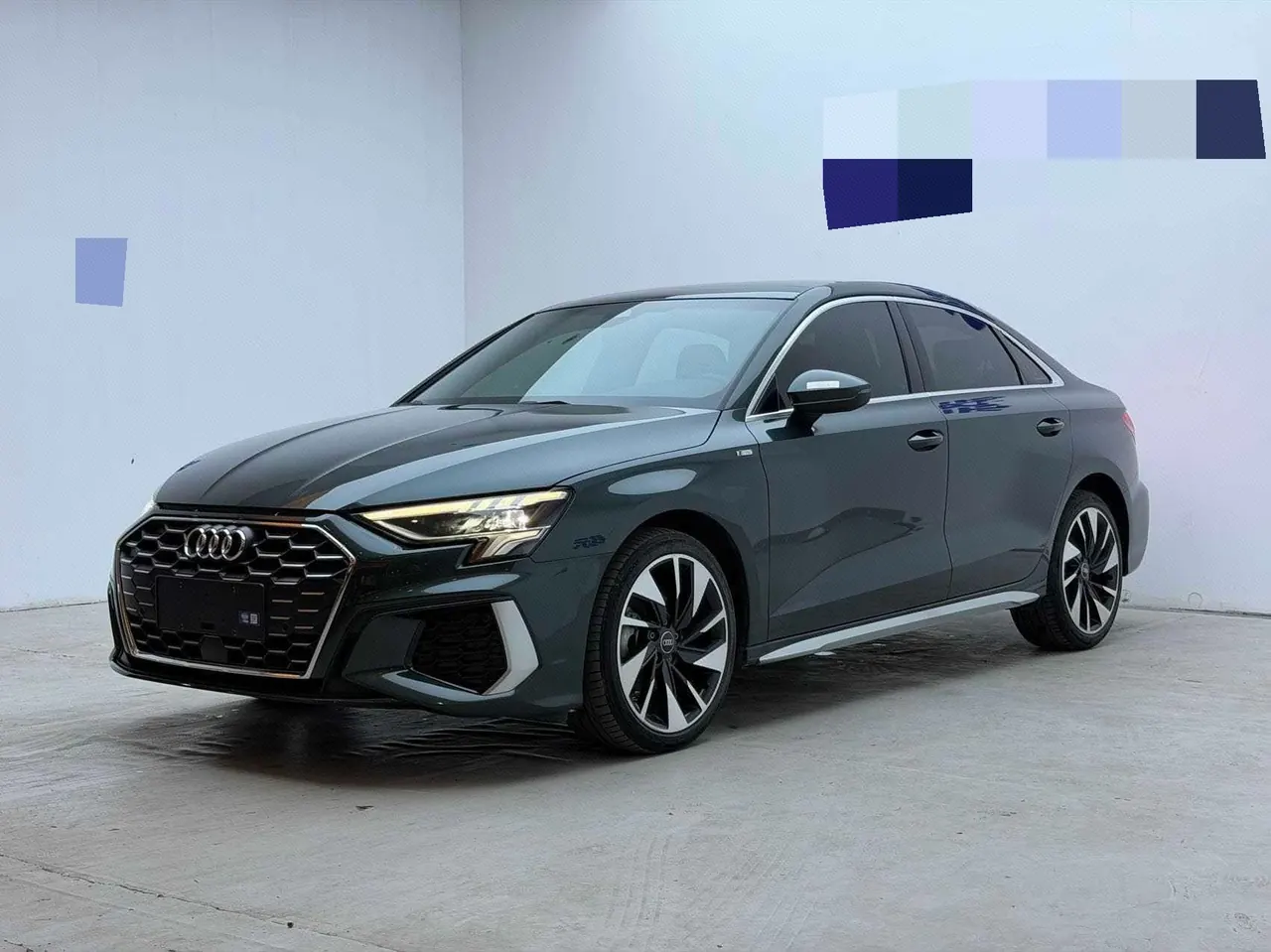 打开图片灯箱:Audi 2023 A3L Limousine 1.4TFSI 35TFSI Fashion Sports (Modified) Automatic