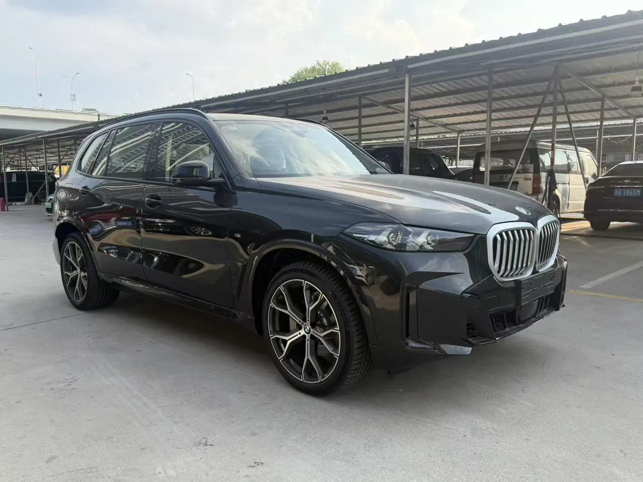 BMW 2026 X5 xDrive30Li 48V 2.0T exclusive m sports obsidian night suit (modified) automatic gear 3