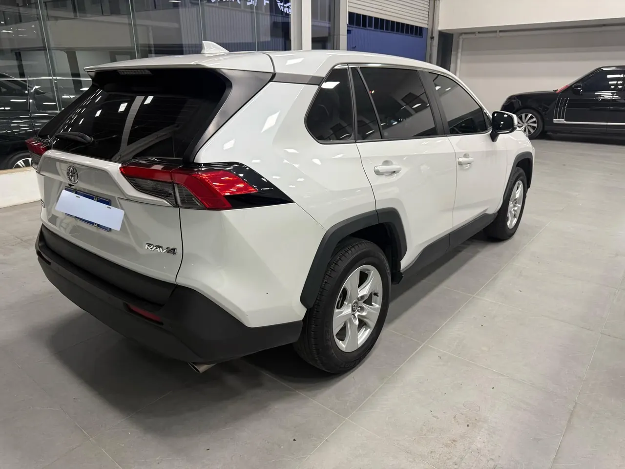 Toyota 2022 RAV4 Rongbo 2.0 Stepless Two-Drive City Edition Automatic Gear 3