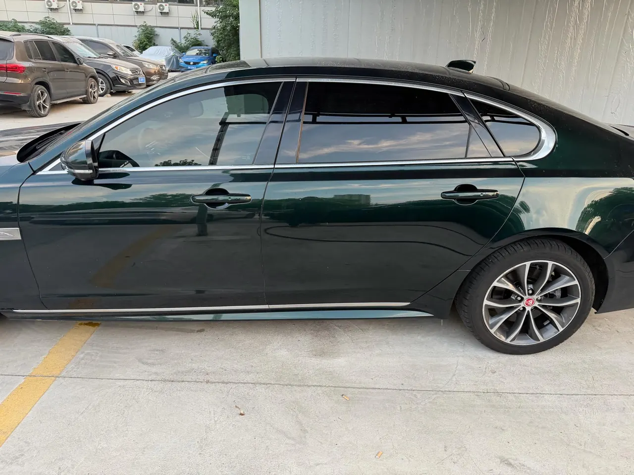 Jaguar 2022 XFL 2.0T P 12500.00g Drive Enjoy Deluxe Edition Automatic Gear 2