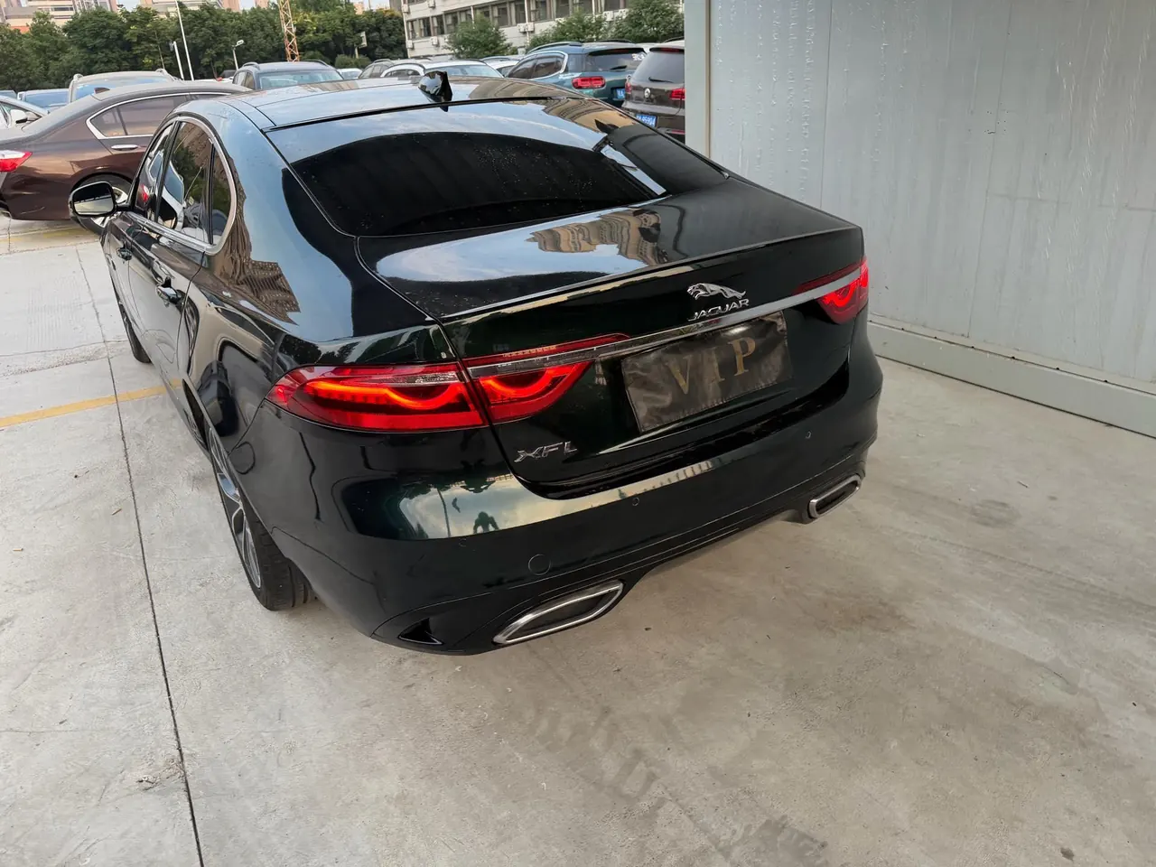 Jaguar 2022 XFL 2.0T P 12500.00g Drive Enjoy Deluxe Edition Automatic Gear 3