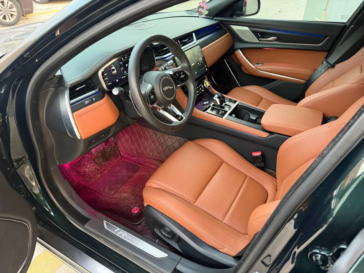 Jaguar 2022 XFL 2.0T P 12500.00g Drive Enjoy Deluxe Edition Automatic Gear 7
