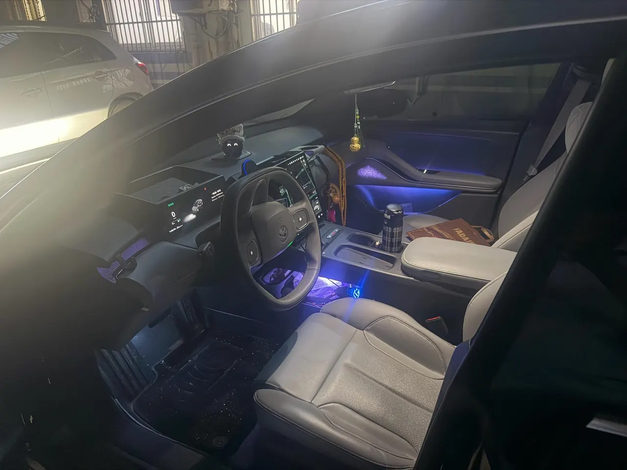 NIO 2022 ET5 75kWh automatic gear 8