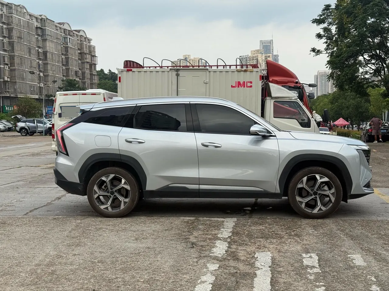 Geely 2023 Boyue L 1.5TD Honorable Automatic Transmission 4