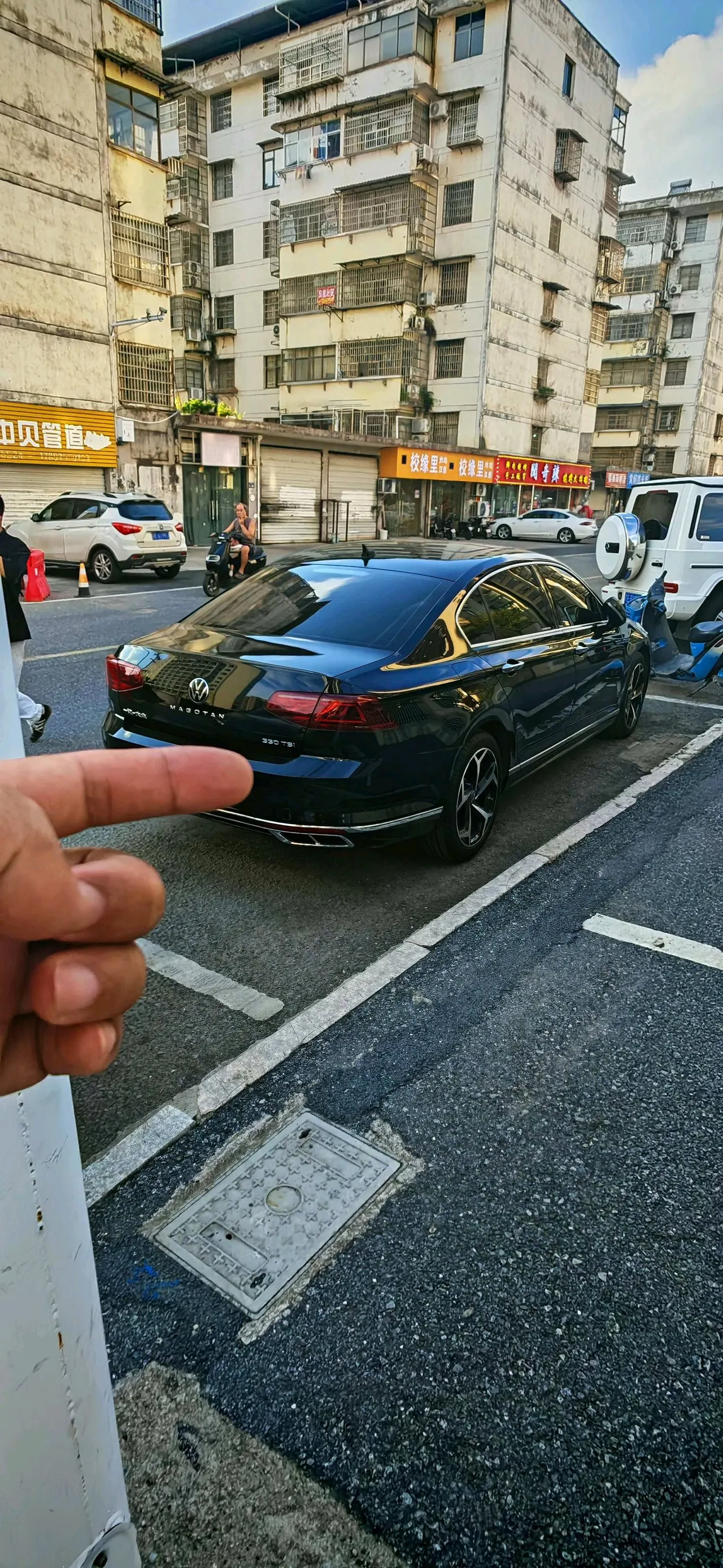 Volkswagen 2023 Magotan 2.0TSI 330TSI 2 million Commemorative Luxury Automatic Gear 5