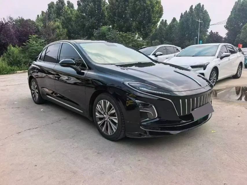 HongQi 2023 E-QM 5 560km PLUS automatic gear 3