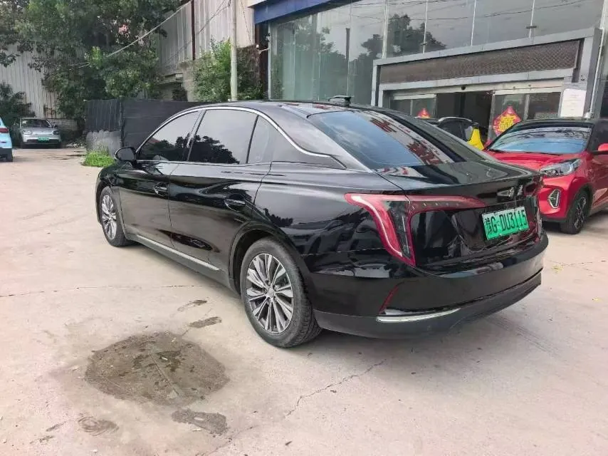 HongQi 2023 E-QM 5 560km PLUS automatic gear 6