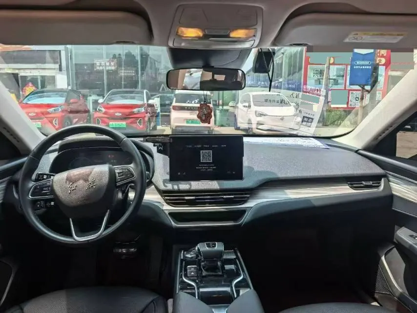 HongQi 2023 E-QM 5 560km PLUS automatic gear 9