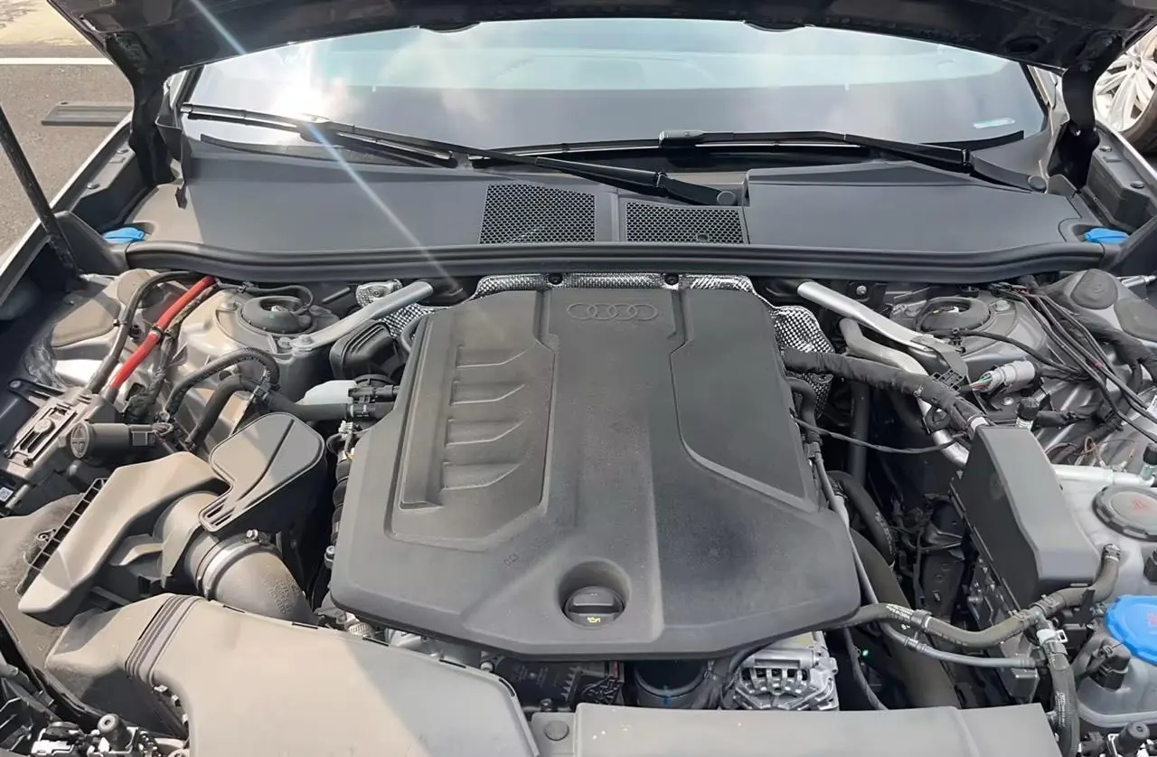 Audi 2026 A5L Sportback 2.0TFSI Quattro Smart Collar Automatic 8