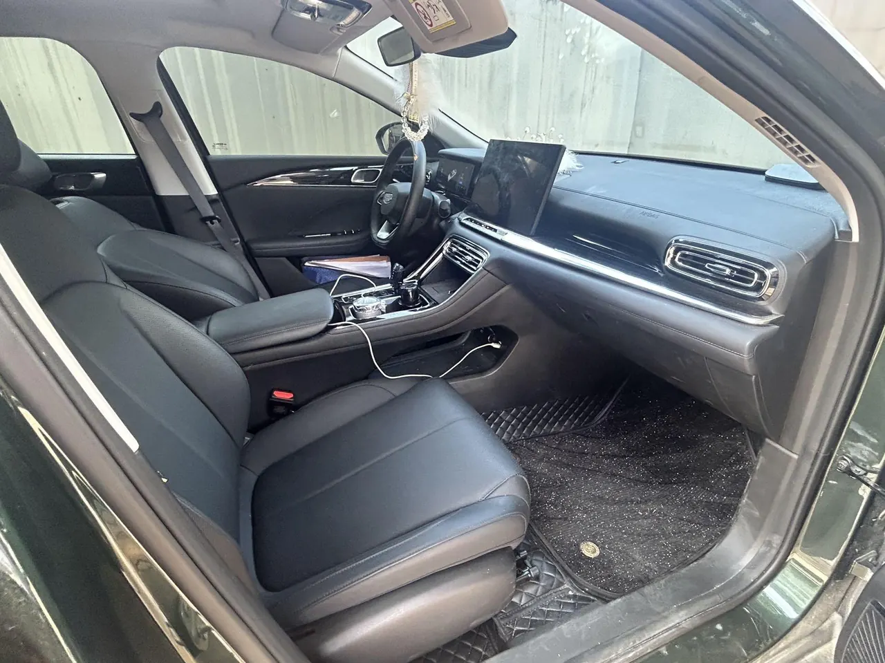 Geely 2026 emgrand -3-compartment 1.5T honorable automatic gear 2