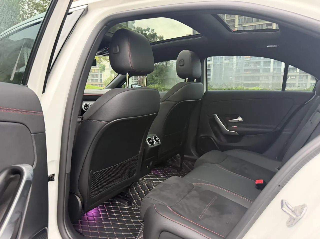 Mercedes Benz Class A 2023 A 200 L 1.3T Fashion Automatic Gear 5