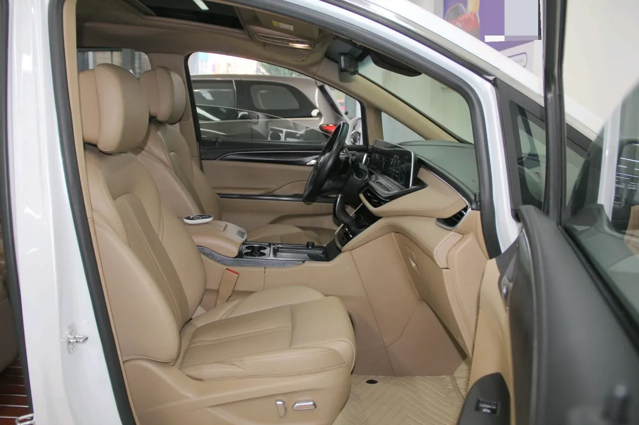 Buick 2020 GL8 ES Lu Zun 2.0T 653T Exclusive Automatic Gear 11
