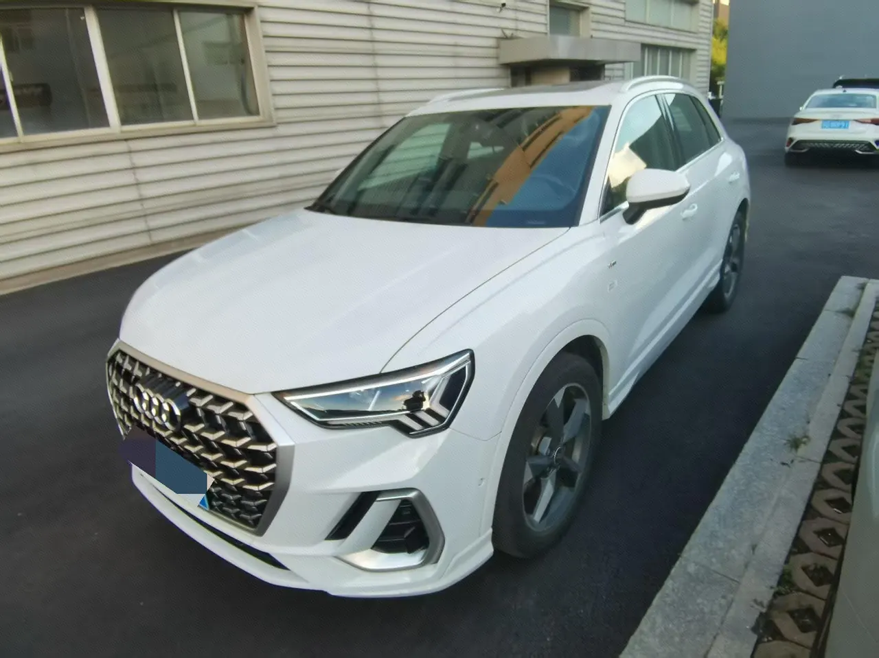 Open image lightbox: Audi 2023 Q3 1.4TFSI 35TFSI Aggressive Dynamic Automatic