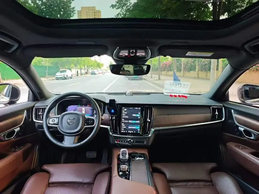 Volvo 2023 S90 48V 2.0T B5 Zhiyuan Deluxe Edition Automatic Gear 5