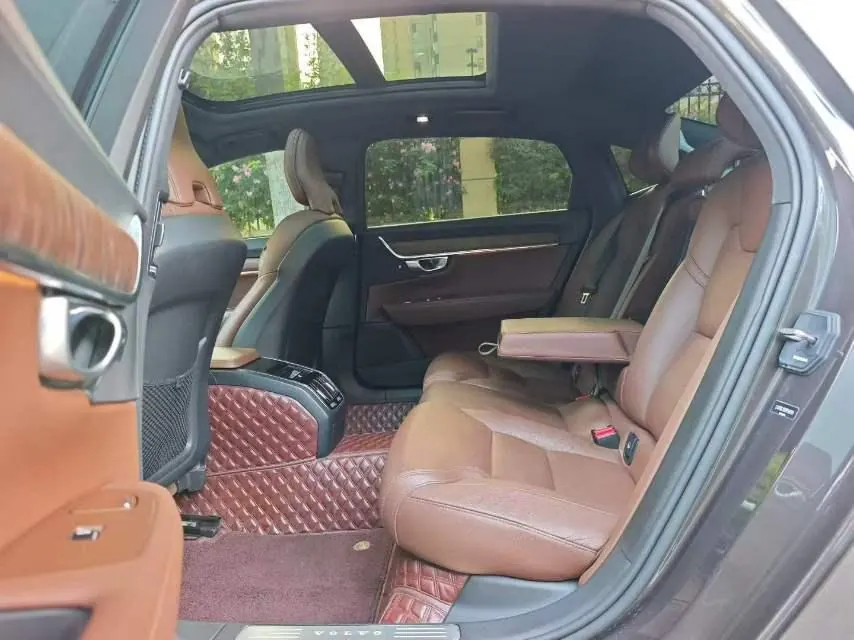 Volvo 2023 S90 48V 2.0T B5 Zhiyuan Deluxe Edition Automatic Gear 6