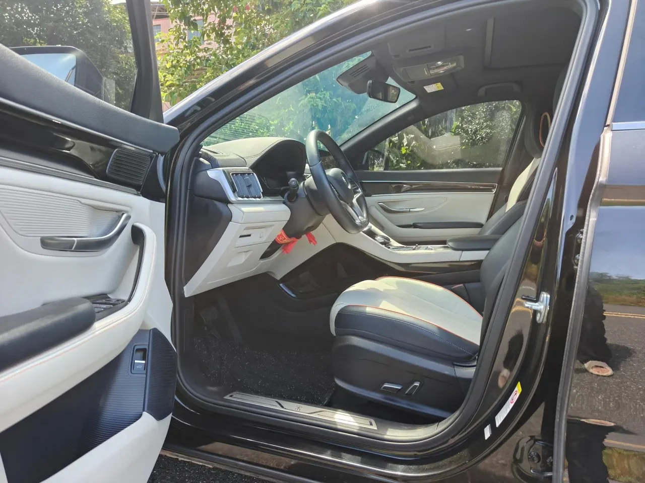 BYD 2023 Song PLUS DM-i 1.5 Stepless Champion Edition 110KM Flagship PLUS Automatic Gear 5