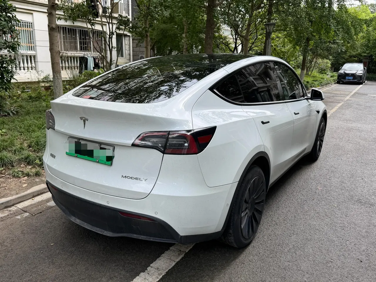 Tesla 2023 Model Y long endurance all-wheel drive version automatic transmission 3