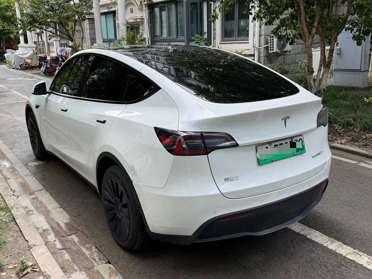 Tesla 2023 Model Y long endurance all-wheel drive version automatic transmission 4