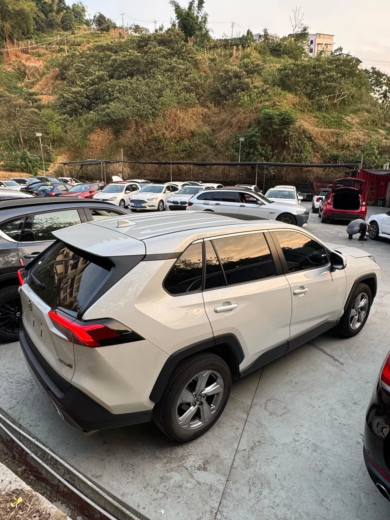 Toyota 2020 RAV4 Rongbo 2.0 Stepless Two-Drive Fashion Edition Automatic Gear 3