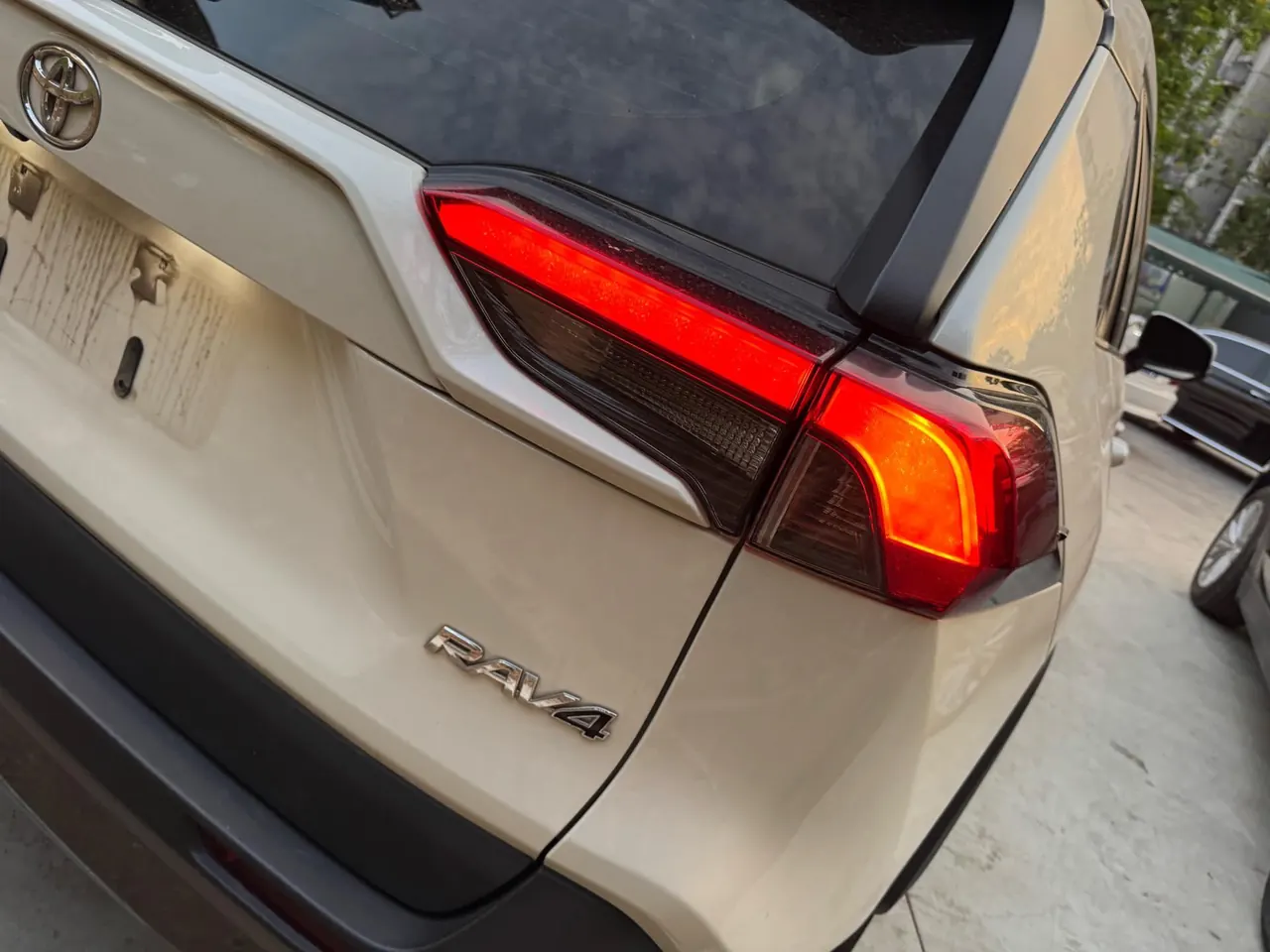 Toyota 2020 RAV4 Rongbo 2.0 Stepless Two-Drive Fashion Edition Automatic Gear 4