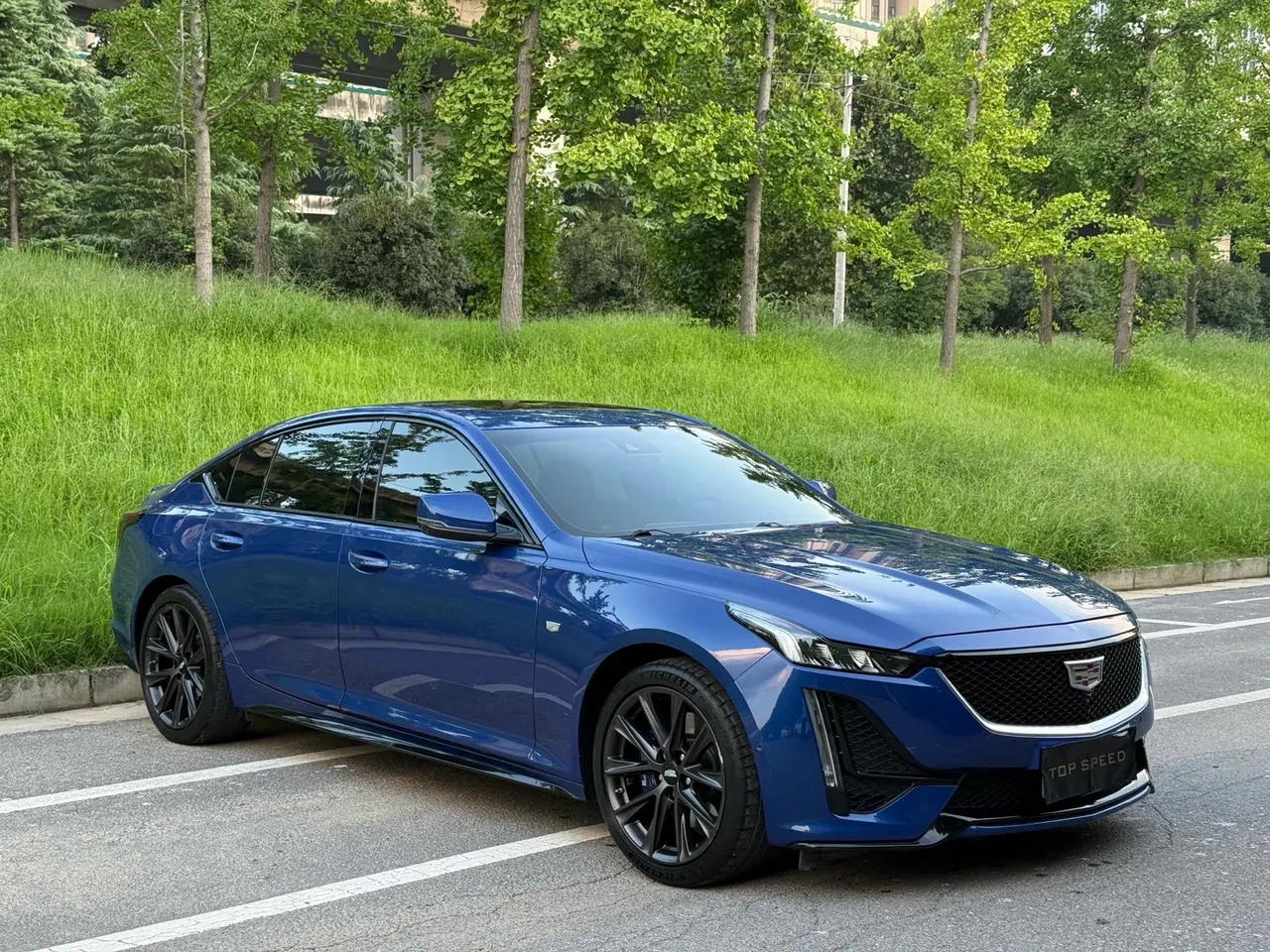 Cadillac 2020 CT5 2.0T 28T Platinum Sports Edition Automatic Gear 2