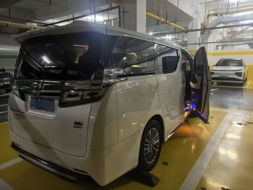Toyota Wilfa (Imported) 2021 Crown Wilfa 2.5 Stepless Crown HV Extreme Edition Automatic Gear 2
