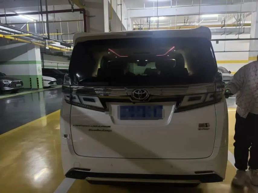 Toyota Wilfa (Imported) 2021 Crown Wilfa 2.5 Stepless Crown HV Extreme Edition Automatic Gear 3