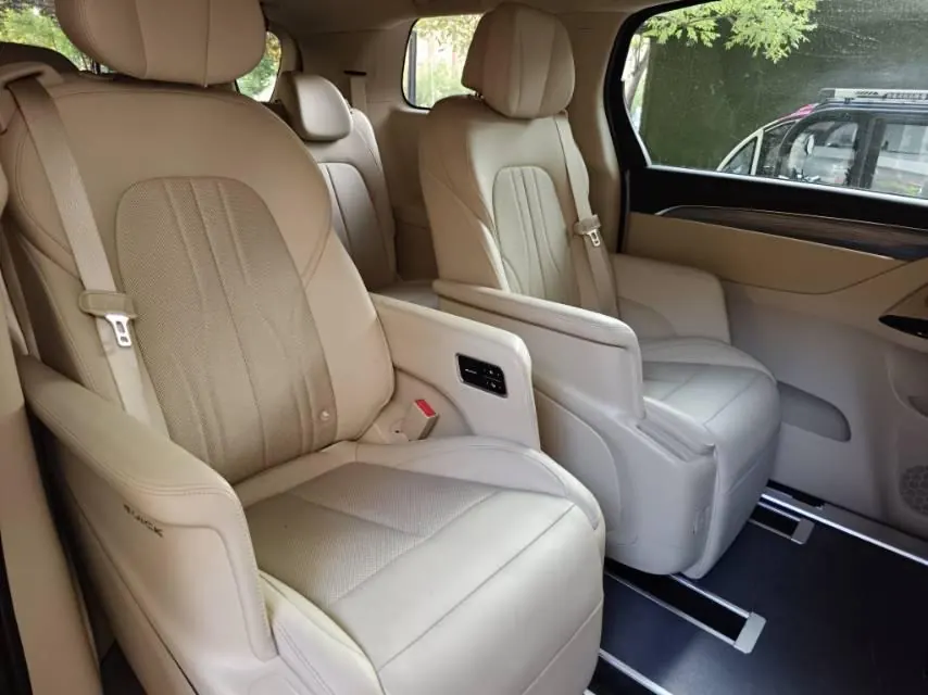 Buick 2025 GL8 Lu Shang 1.5T Premium Edition 7-seat Automatic Gear 5