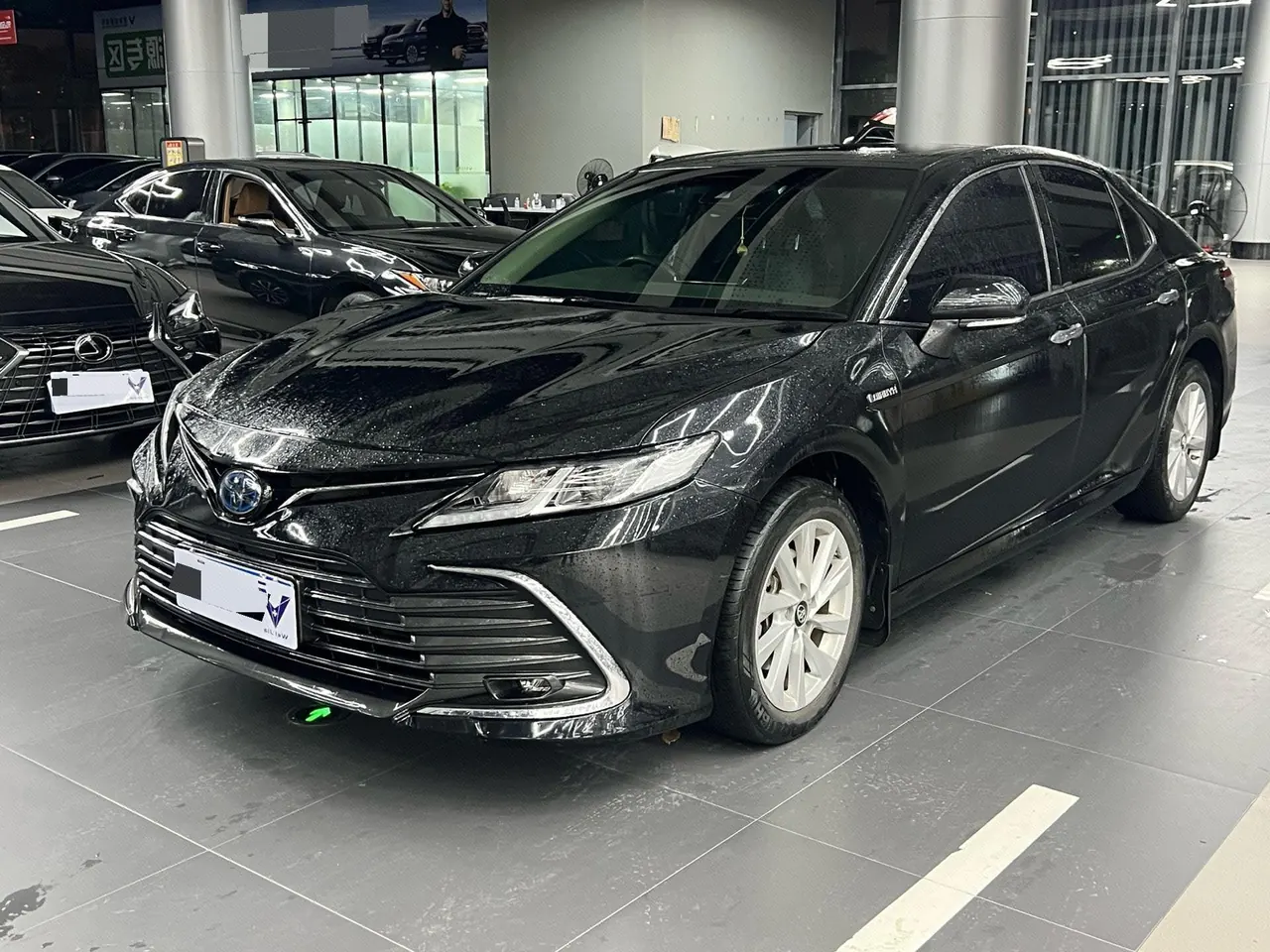 Open image lightbox: Toyota 2021 Camry Dual Engine 2.5HGVP Stepless Leading Edition Automatic Gear