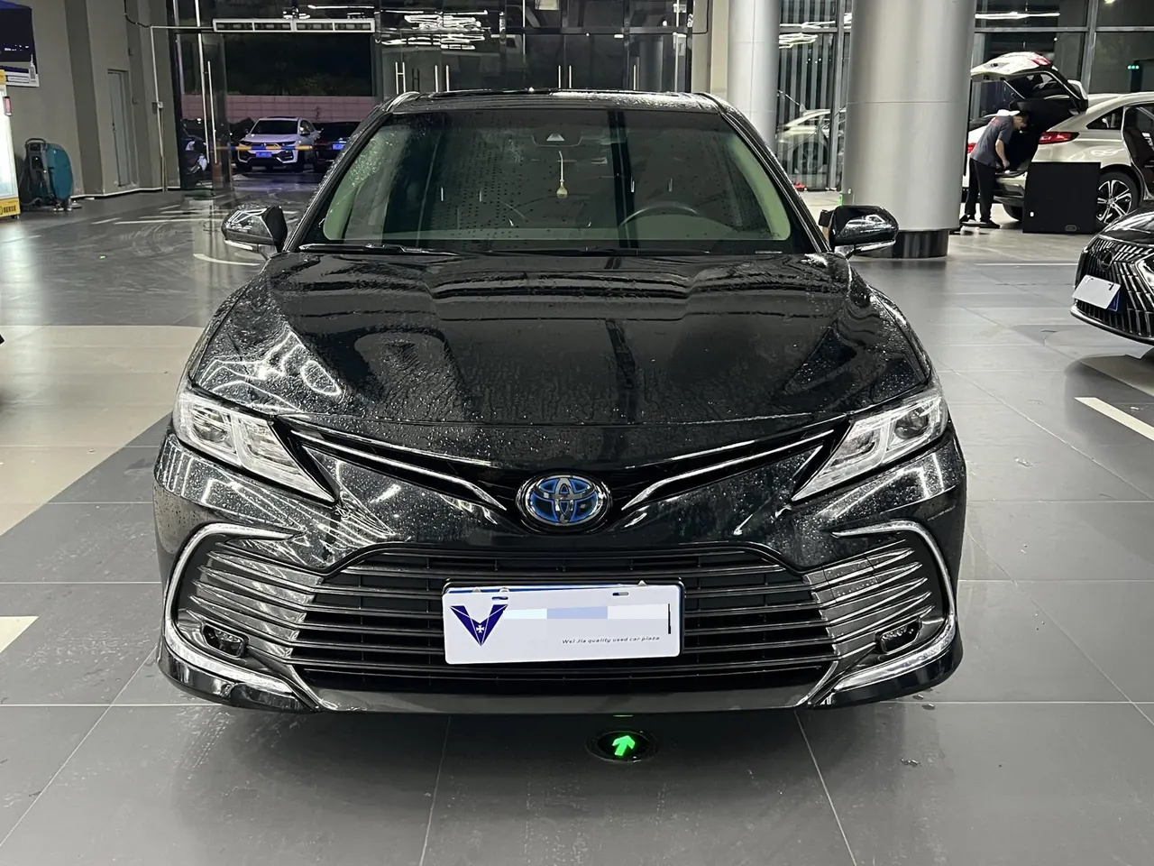 Toyota 2021 Camry Dual Engine 2.5HGVP Stepless Leading Edition Automatic Gear 2