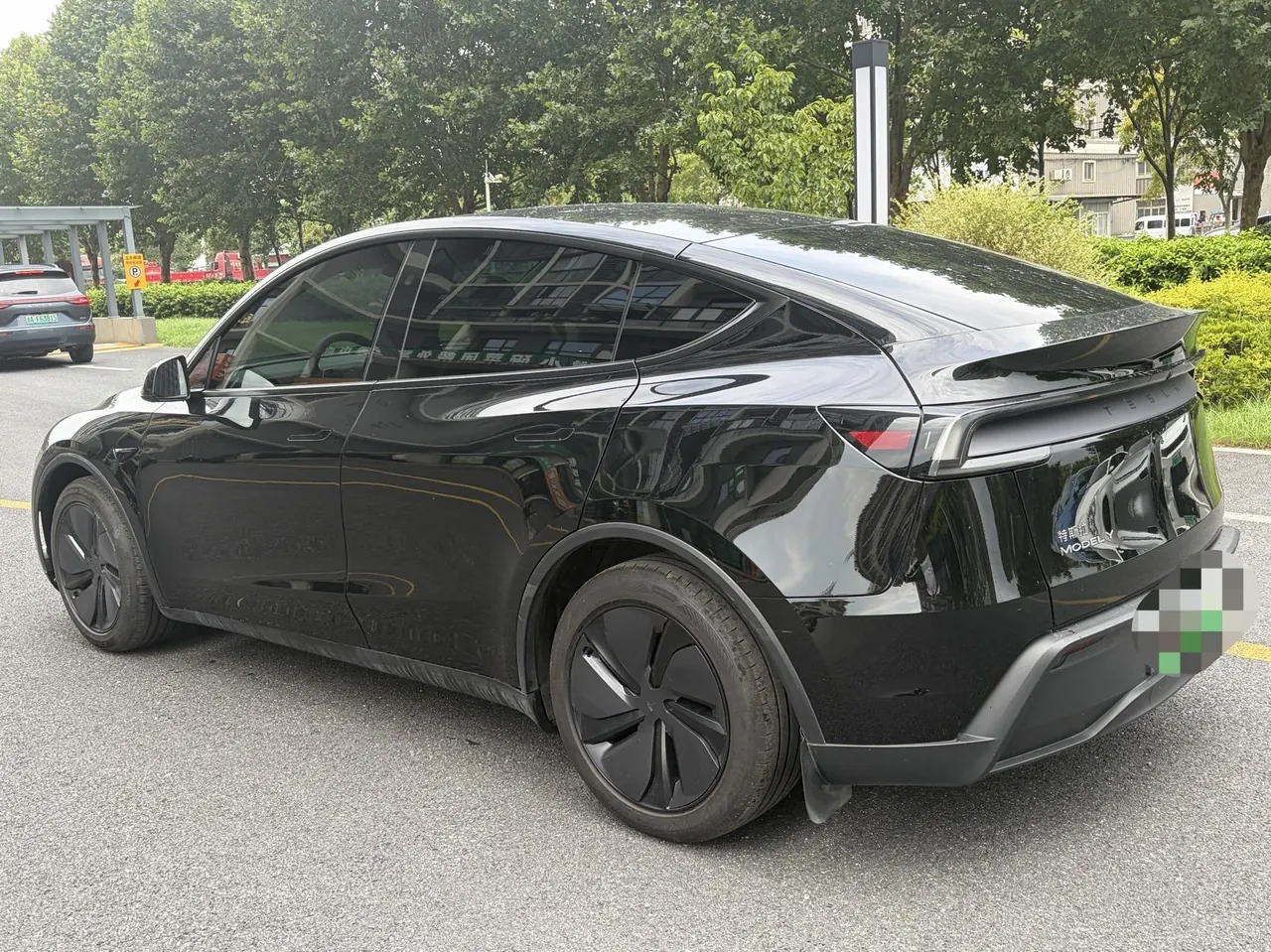 Tesla 2025 Model Y Rear Wheel Drive First Edition Automatic Transmission 4