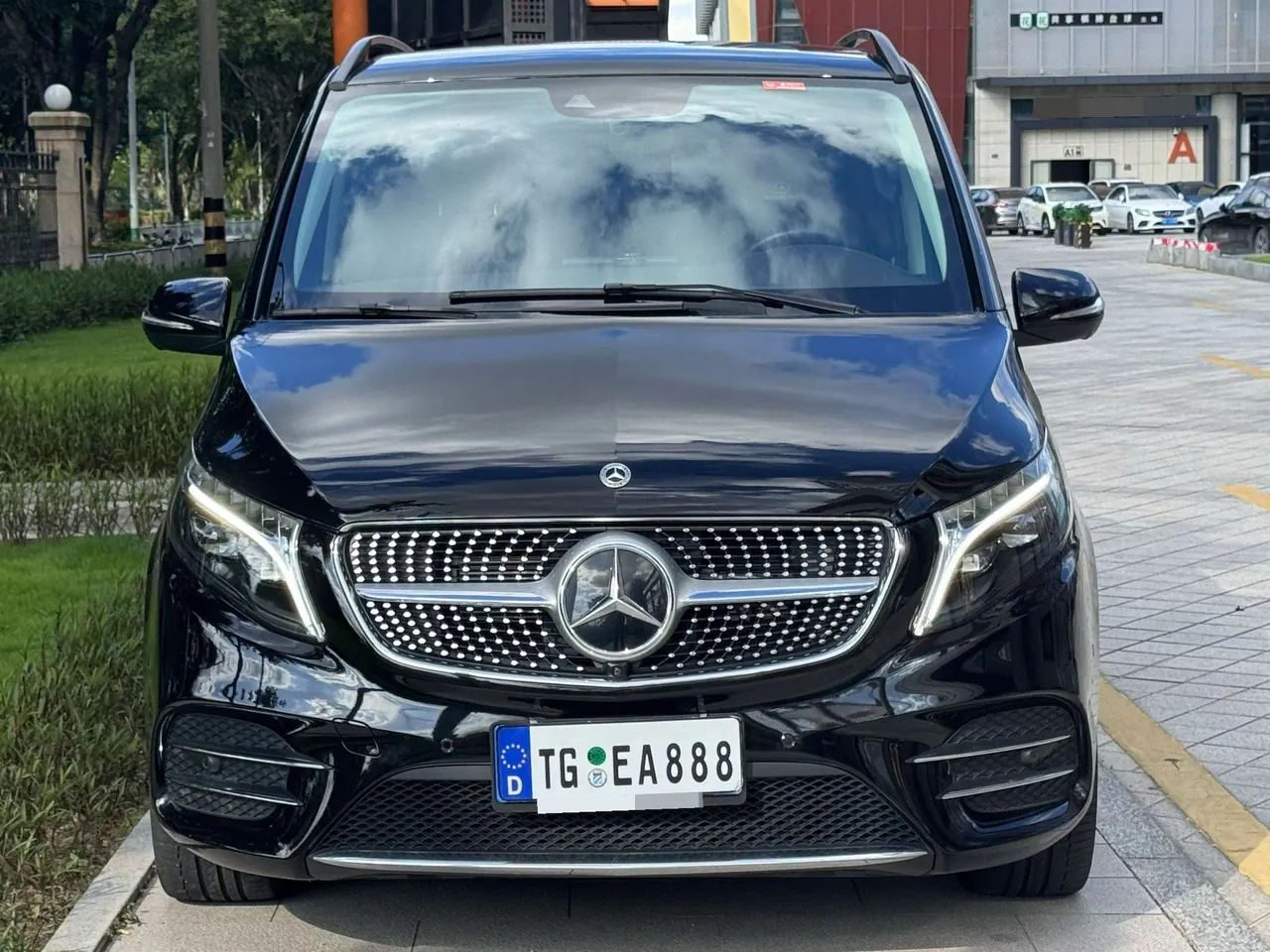 Mercedes Benz V 2022V 260 L 2.0T Deluxe Edition Automatic Gear 2