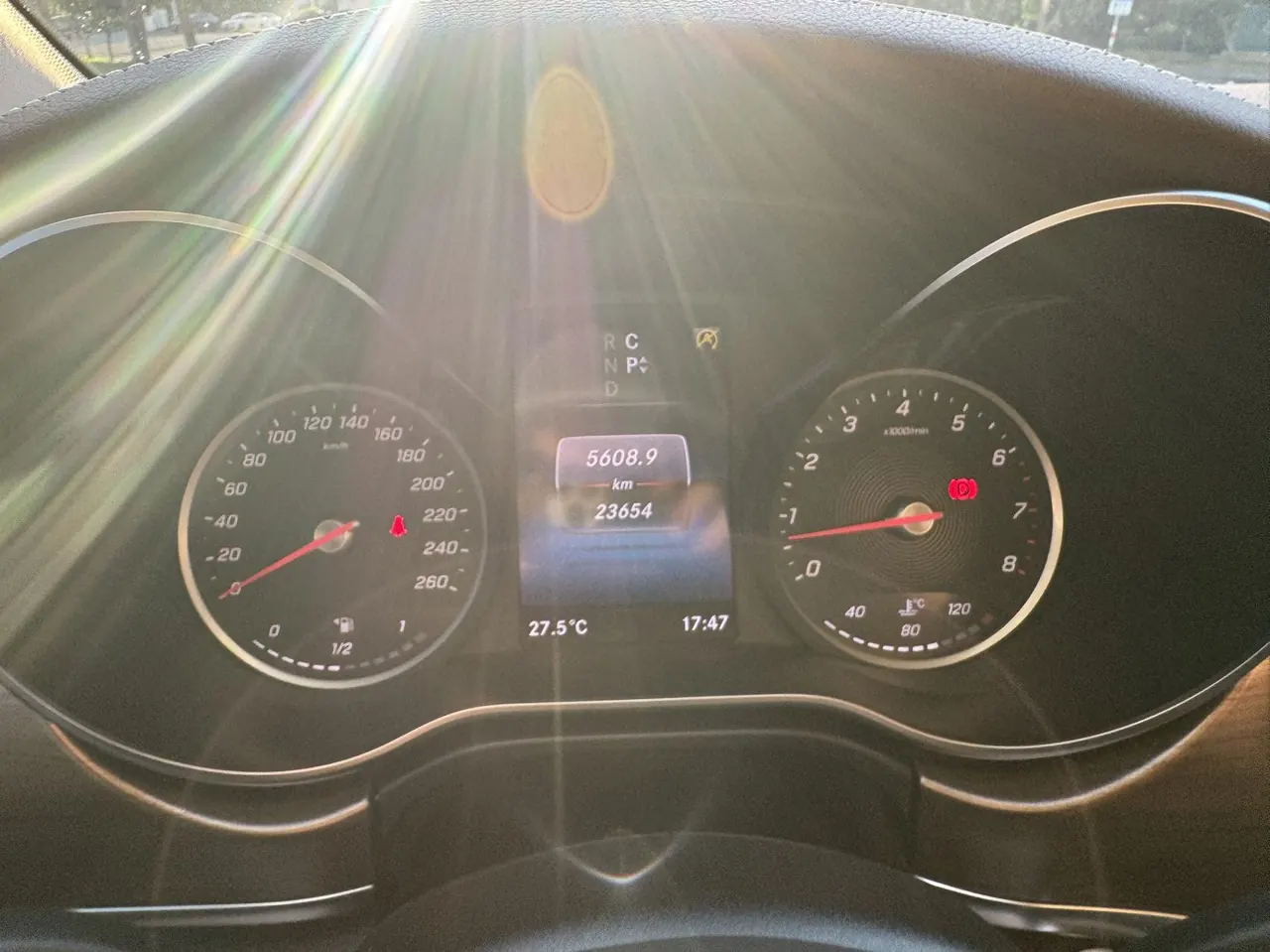 Mercedes Benz V 2022V 260 L 2.0T Deluxe Edition Automatic Gear 8