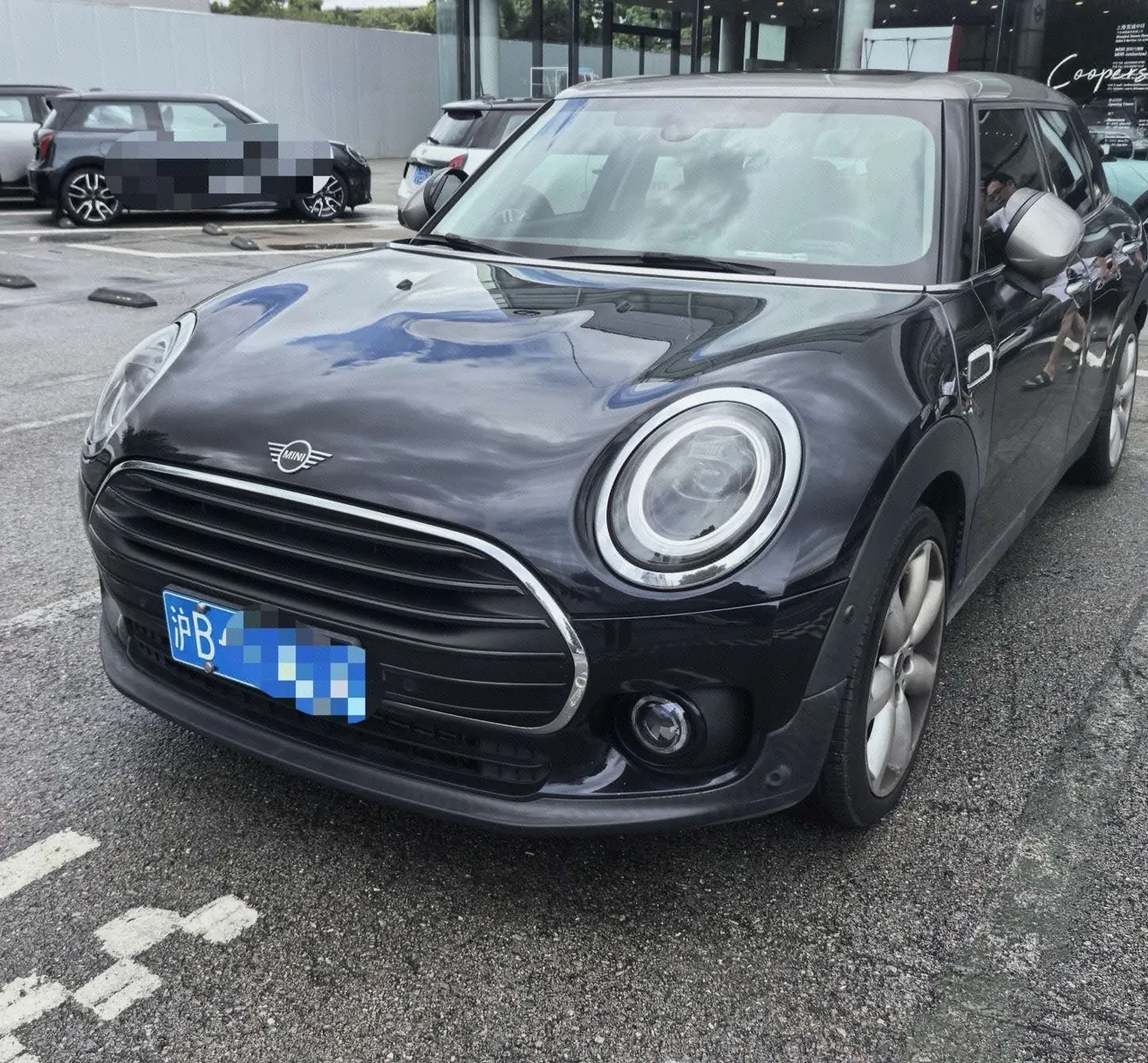 MINI Clubman (Imported) 2022 Cooper Clubman 1.5T Connoisseur (Modified) Automatic Gear - View 1