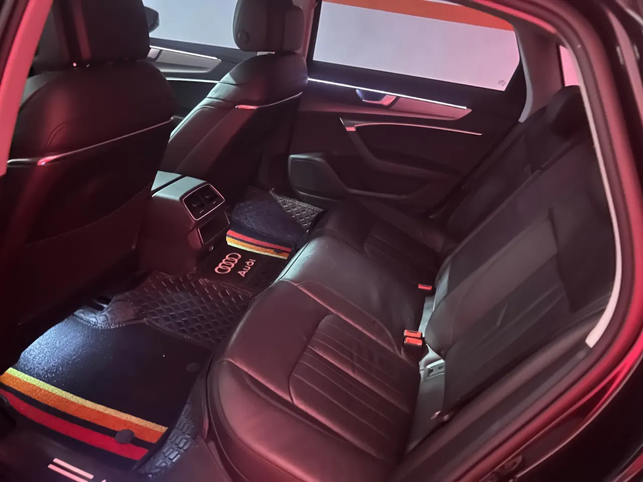 Audi 2022 A6L 2.0TFSI 40TFSI Deluxe Elegant Automatic 3
