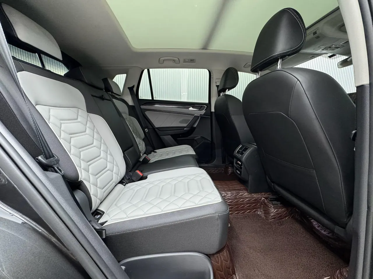 Volkswagen 2022 Tanyue 1.4TSI 280TSI Two-Drive Deluxe Smart Joint Edition Automatic Gear 12