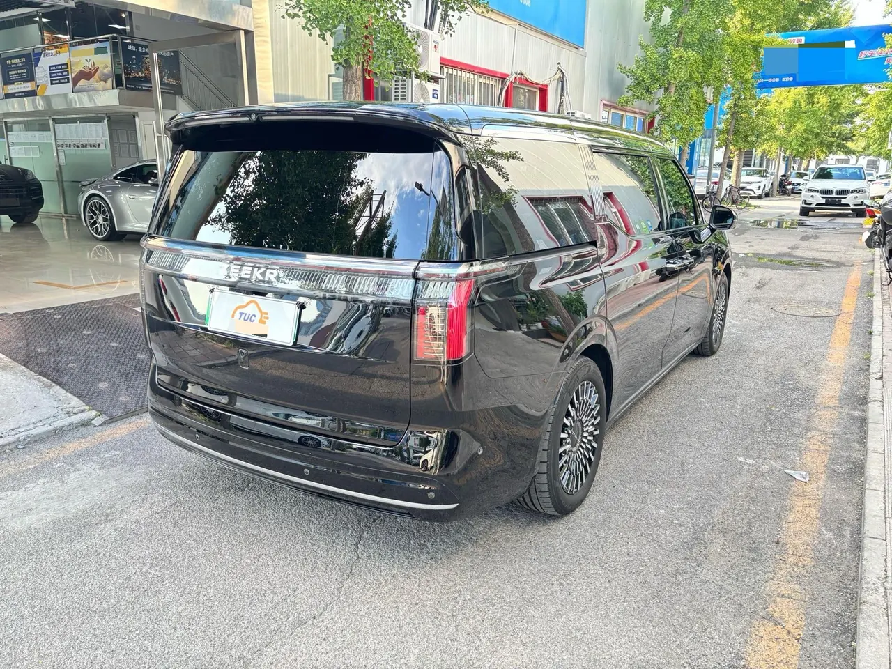 Zeekr 2024 Zeekr 009 six-seat executive version four-wheel drive 108kWh automatic gear 11
