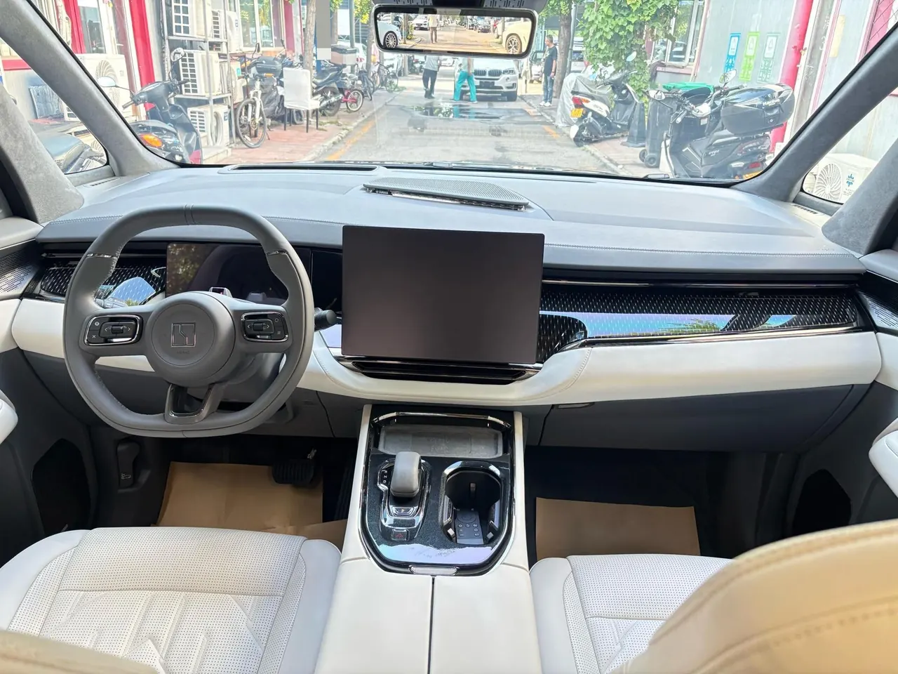 Zeekr 2024 Zeekr 009 six-seat executive version four-wheel drive 108kWh automatic gear 3