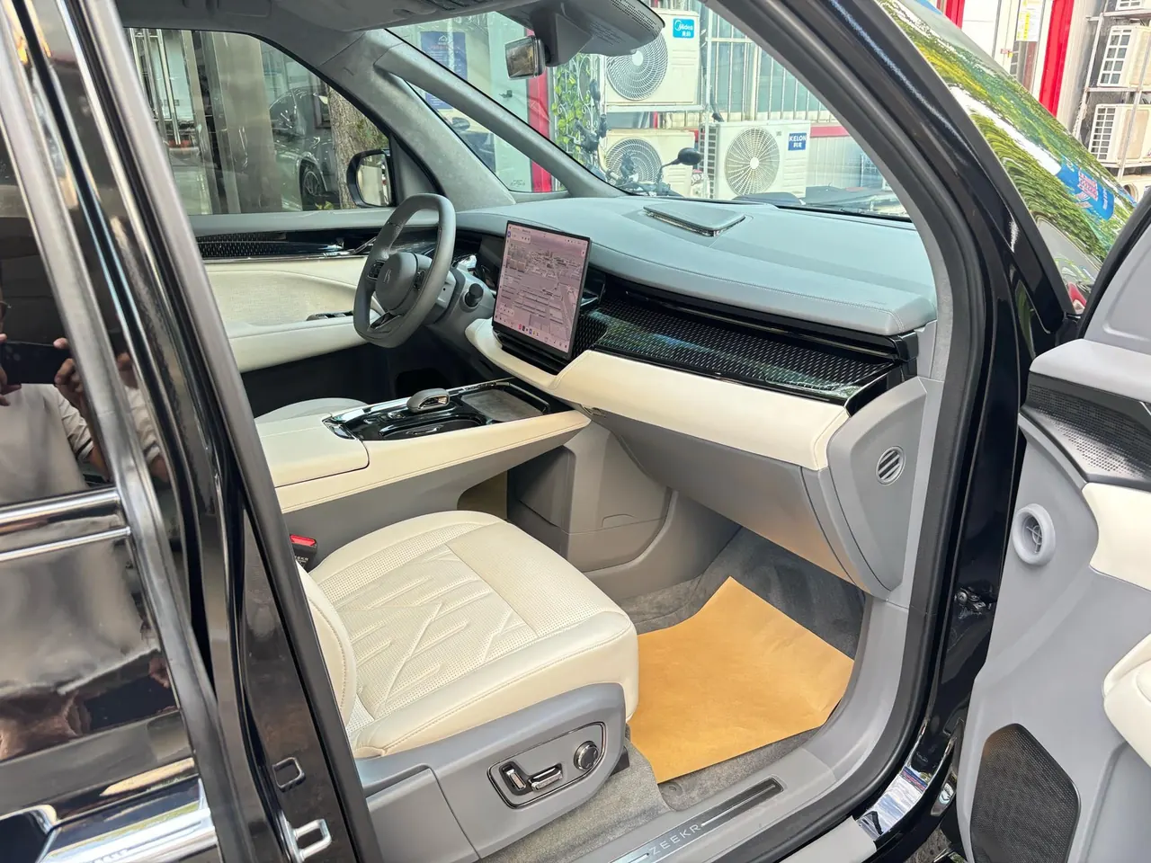 Zeekr 2024 Zeekr 009 six-seat executive version four-wheel drive 108kWh automatic gear 4