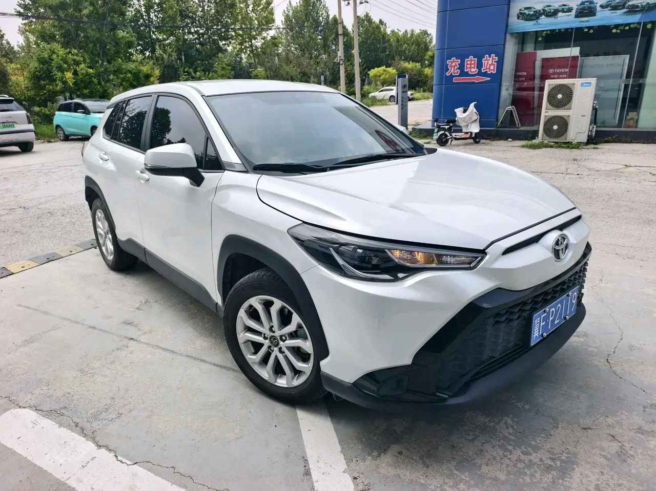 Toyota 2025 Front Landa 2.0 Stepless Elite plus Edition Automatic Gear 2