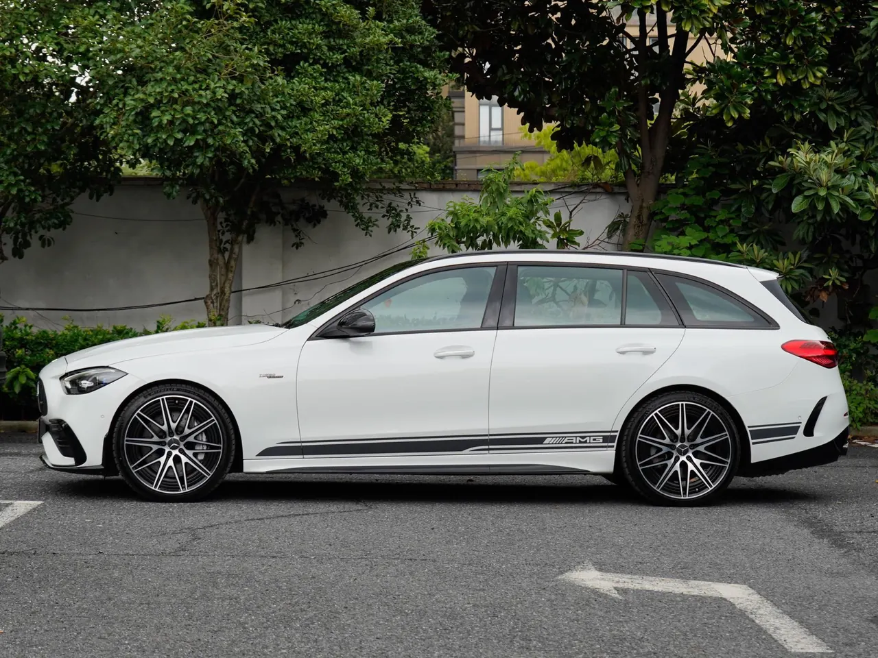 Mercedes Benz Class C AMG (Imported) 2024 C 43 AMG 4MATIC Tourer 48V 2.0T Special Edition Automatic Gear 3