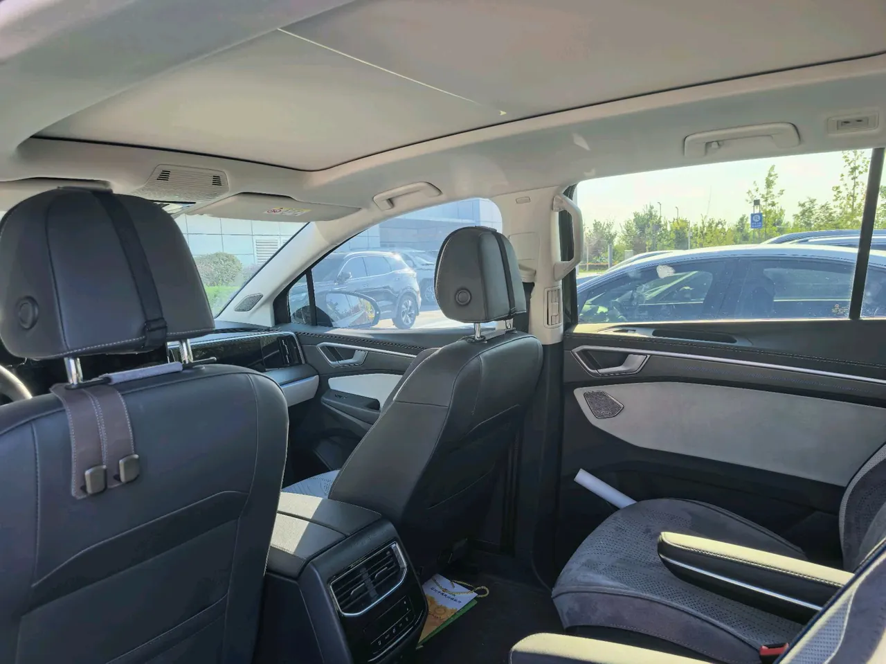 Volkswagen 2024 2.0TSI 380TSI 4-wheel Flagship 7-seat Automatic Transmission 4