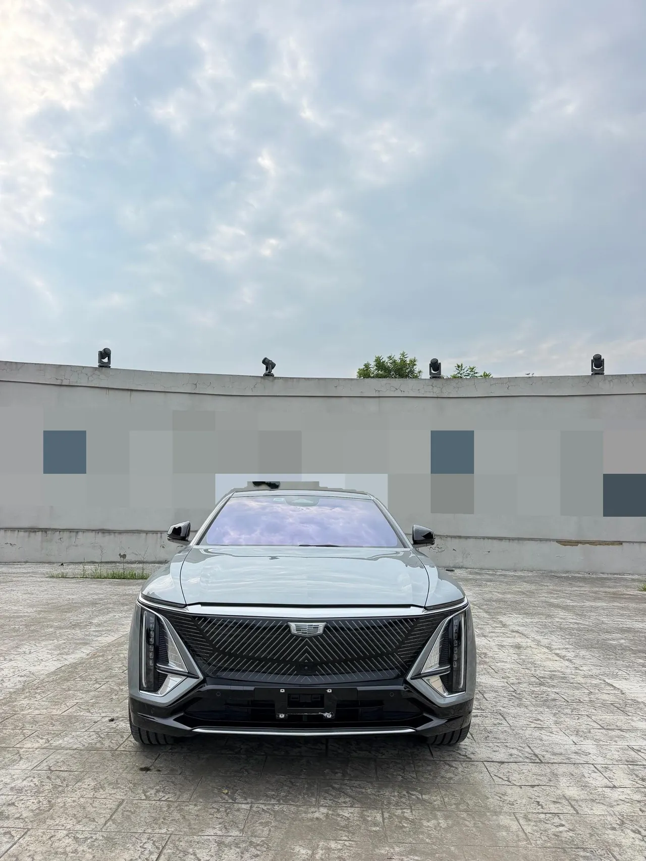 Cadillac 2024 LYRIQ (Sharp Song) Rear Drive Standard Endurance Deluxe Edition Automatic Gear 4