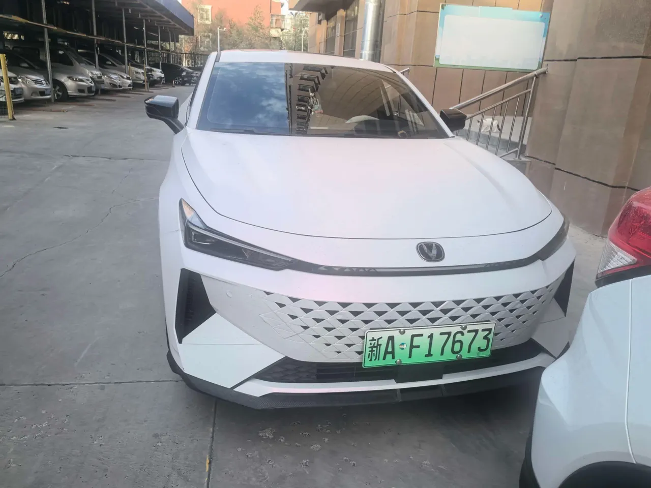 ChangAn 2024 UNI-V Zhidian iDD 1.5 Stepless Blue Whale 136km Zhiku Automatic Gear 3