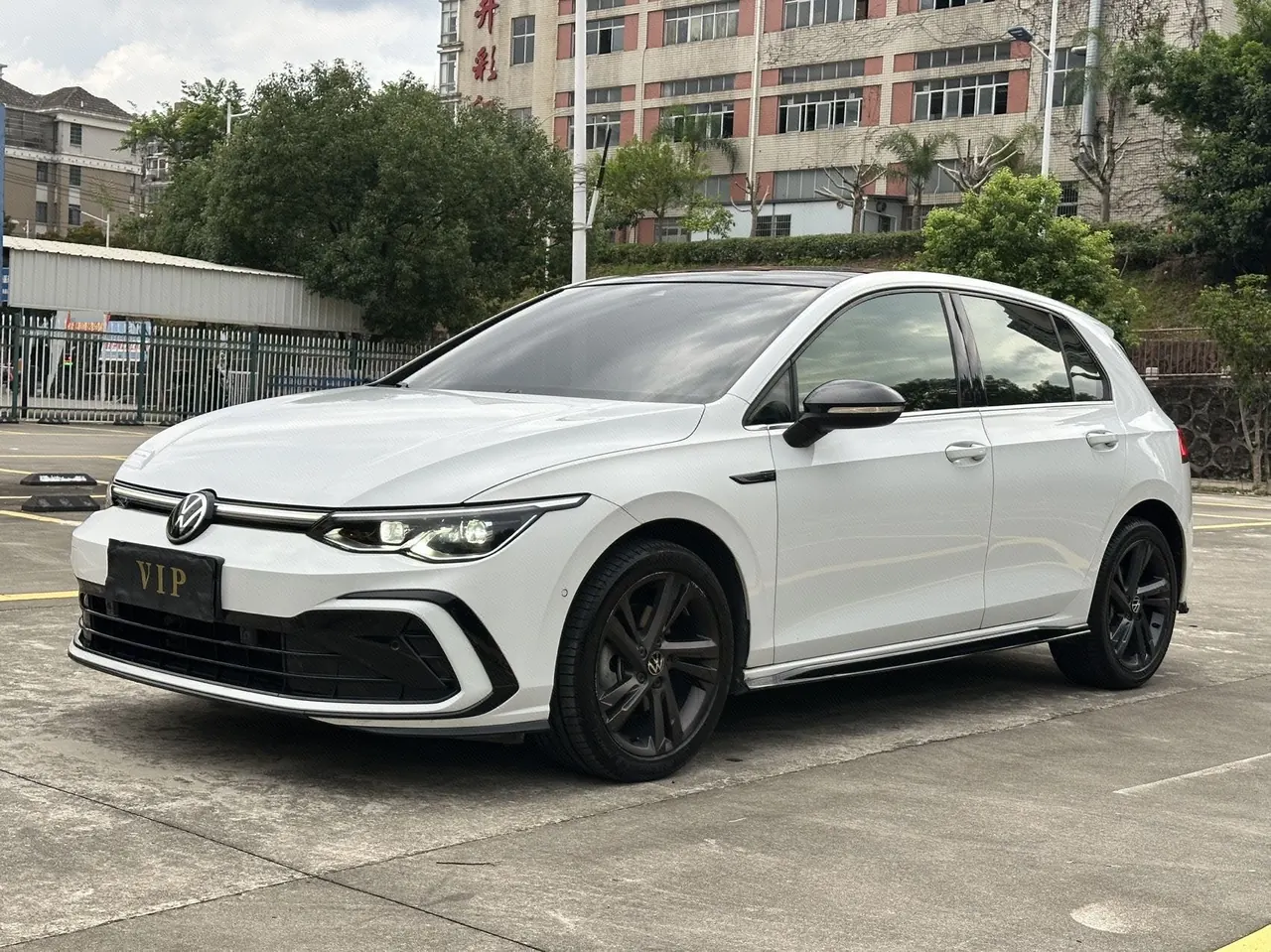 Open image lightbox: Volkswagen 2021 Golf 8 R-Line 1.4TSI 280TSI Automatic