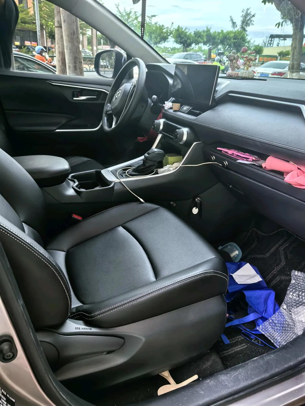 Toyota 2022 RAV4 Rongfang Double Engine 2.5 Stepless Two-Drive Elite Automatic Gear 6
