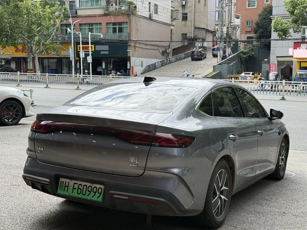 BYD 2025 Qin L DM-i 1.5 stepless smart driving version 80KM Exceed automatic gear 5