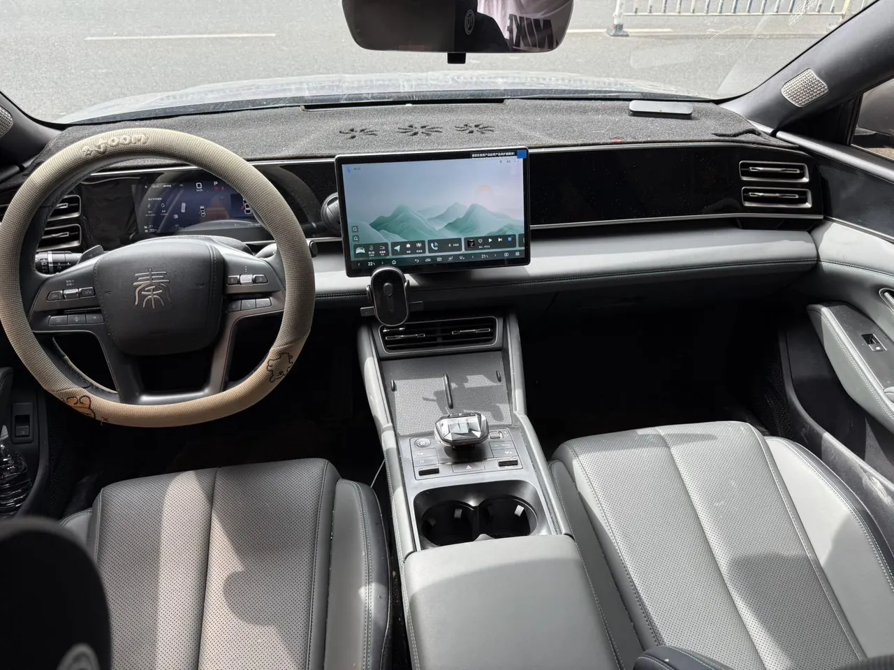 BYD 2025 Qin L DM-i 1.5 stepless smart driving version 80KM Exceed automatic gear 8