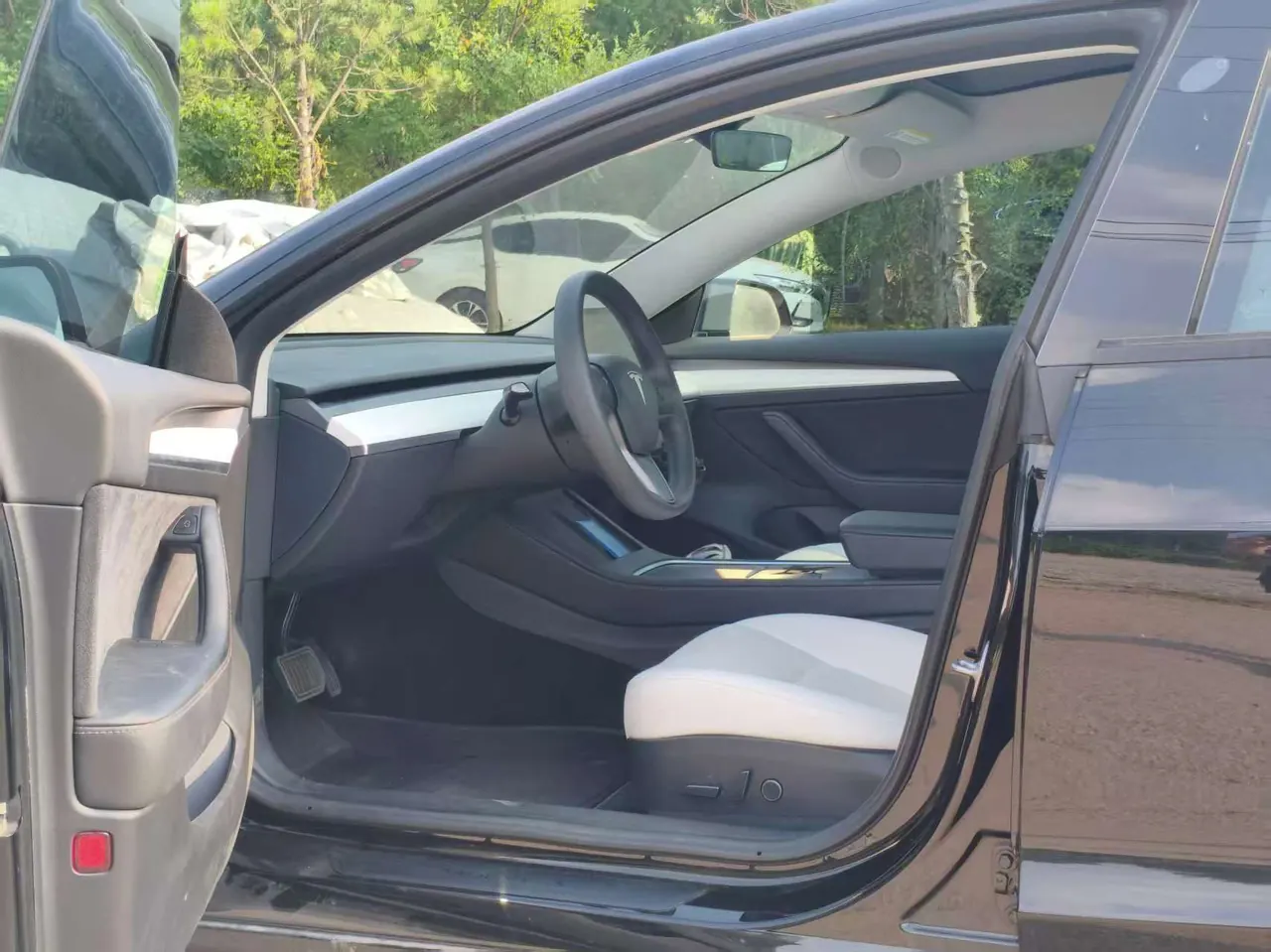 Tesla 2021 Model 3 Standard Endurance Rear Drive Upgraded Automatic Gear 2