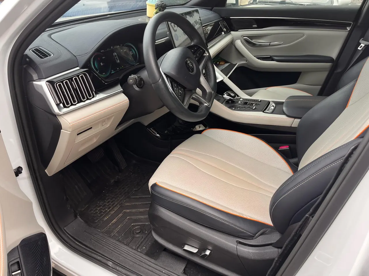 BYD Song PLUS New Energy 2021 Song PLUS DM-i 1.5 Stepless 51KM Honorable Automatic Gear 7